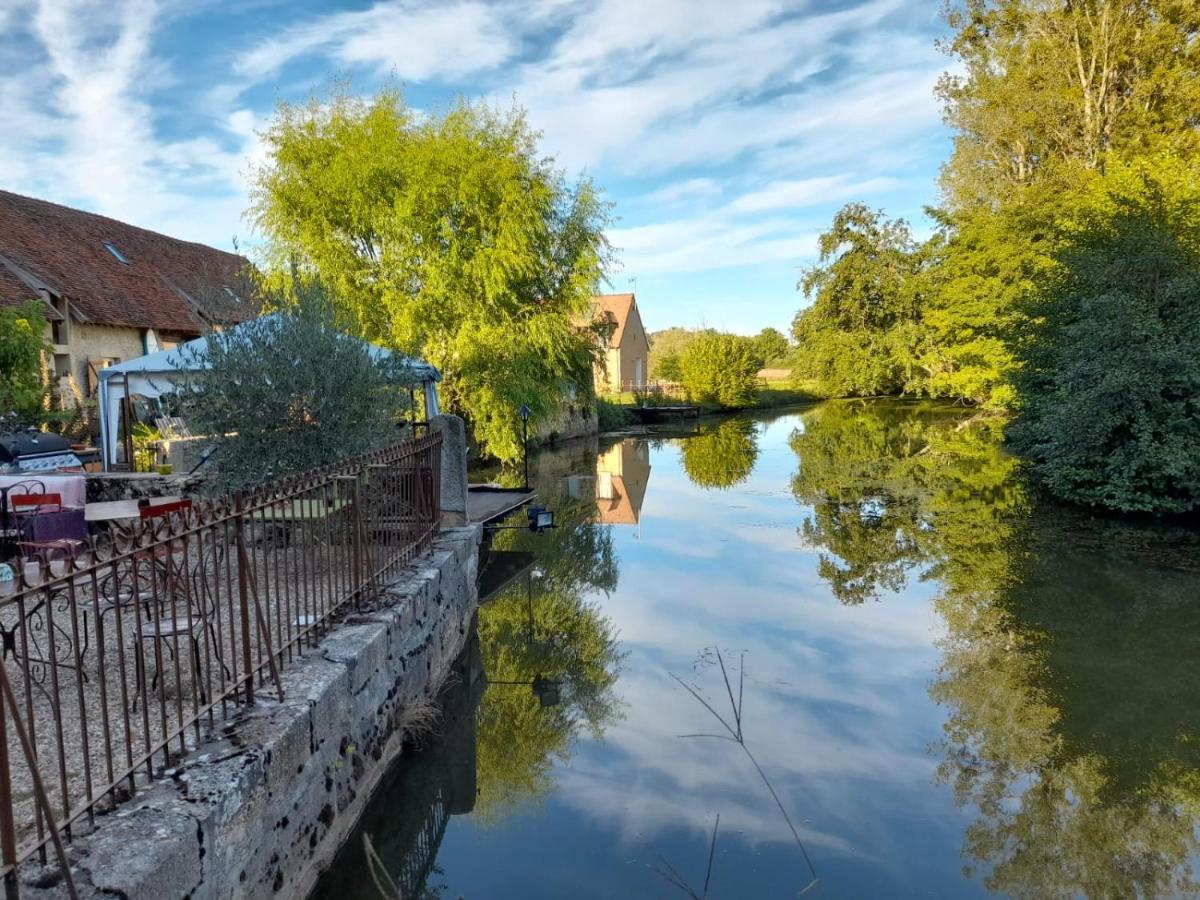 Hotel Le Moulin De Gateau Saint-Pierre-les-Etieux Esterno foto